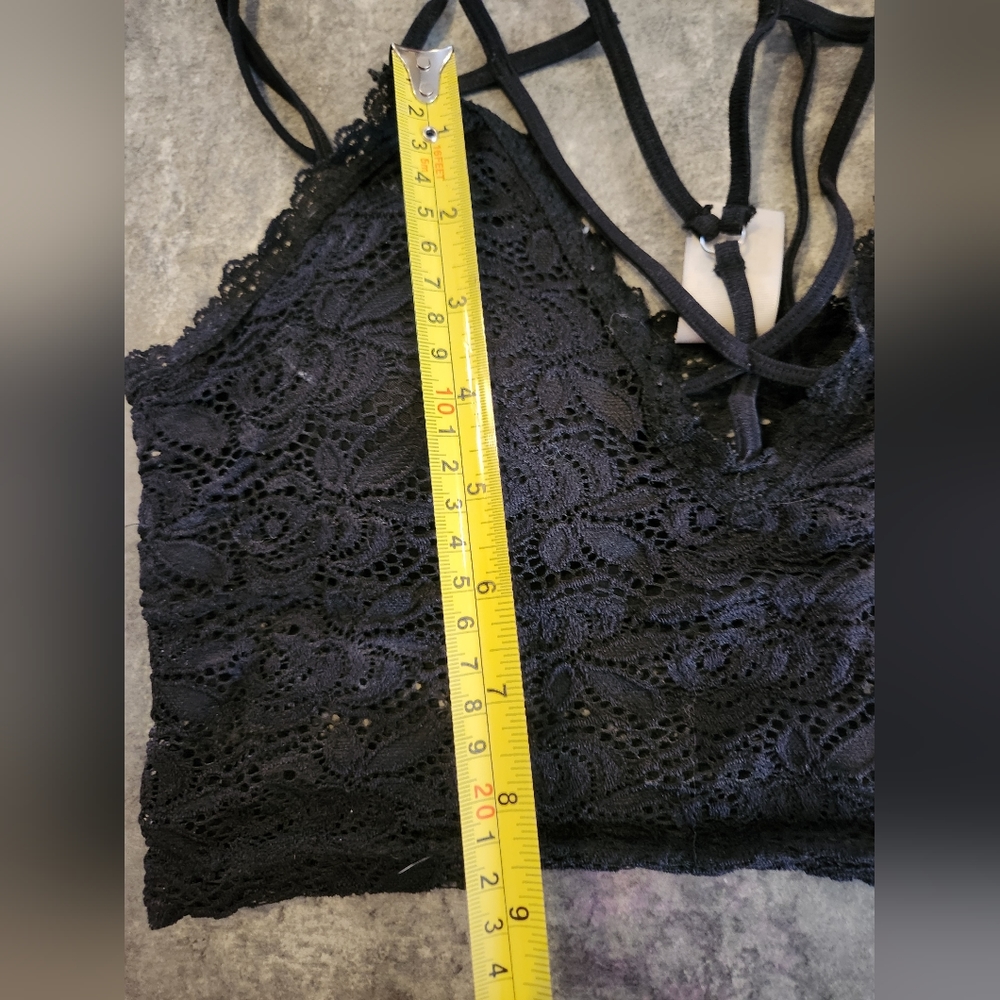 Dynamic Lace Bralet - Picture 11 of 11